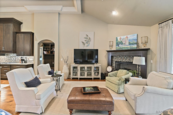 8612 BIRCHWOOD Court