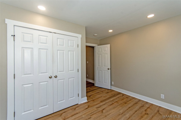 11056 Central Plank Road