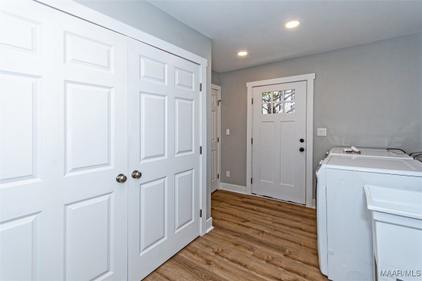 11056 Central Plank Road