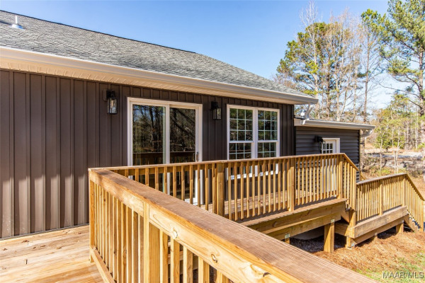 11056 Central Plank Road