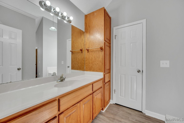 408 Red Oak Court