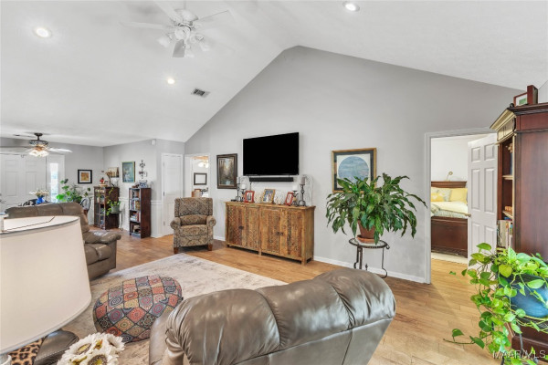 374 County Road 21 . S