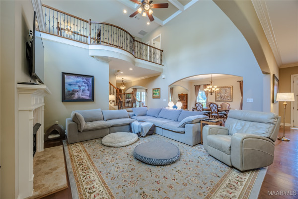 6414 Philadelphia Hill