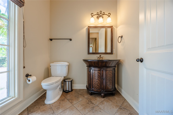 6414 Philadelphia Hill