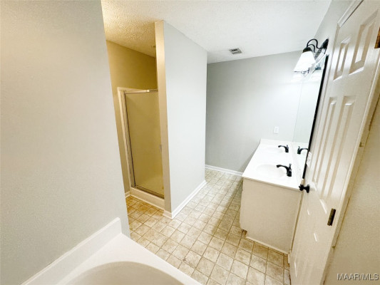 1312 Centerfield Court