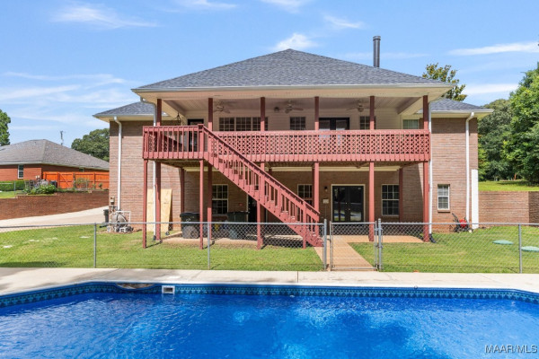 221 FRALEY Lane