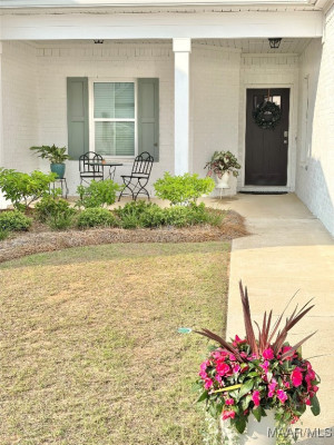 228 Royal Oaks Drive