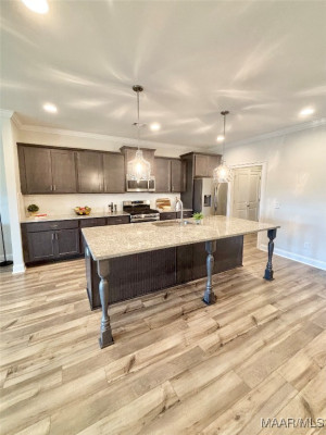 228 Royal Oaks Drive