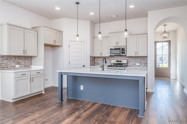 205 Lismore Place