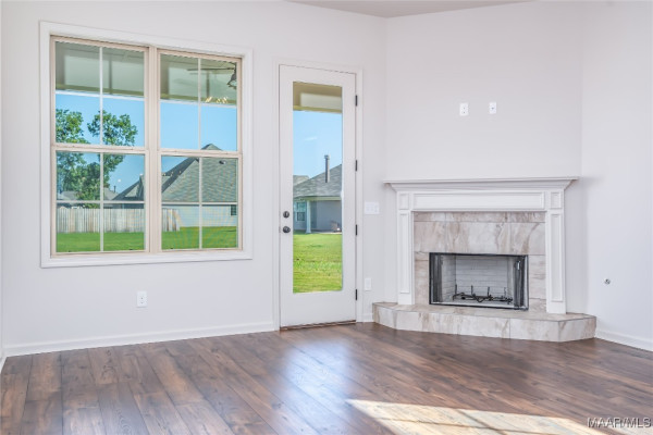 205 Lismore Place