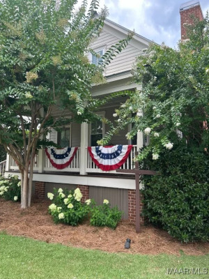 116 CHAPEL HILL Street