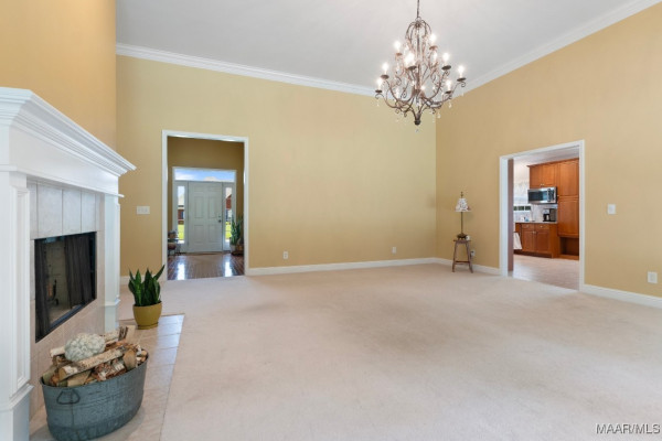 204 ST THOMAS Drive
