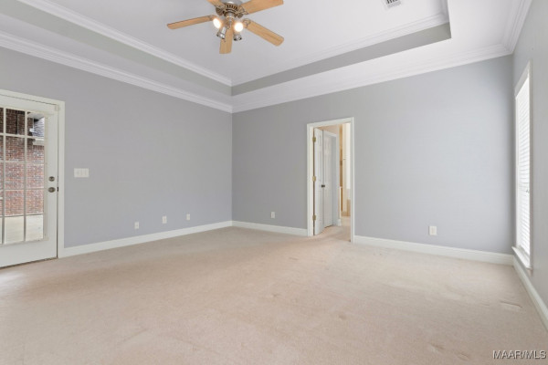 204 ST THOMAS Drive