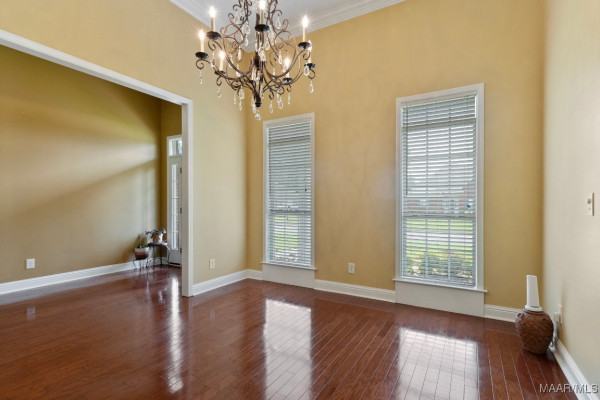204 ST THOMAS Drive