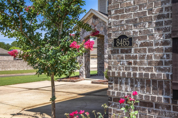 8465 Melbourne Circle