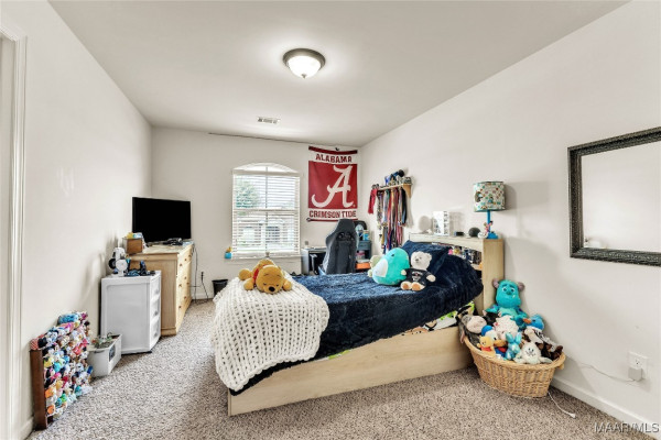 18 Abercorn Drive