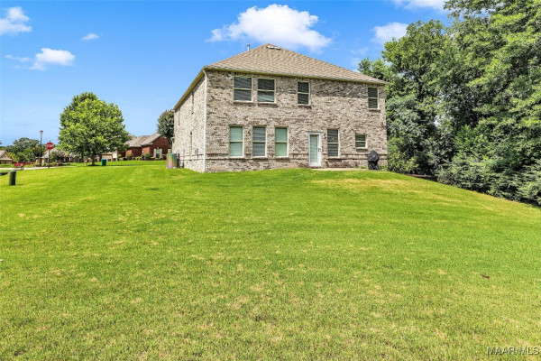 18 Abercorn Drive