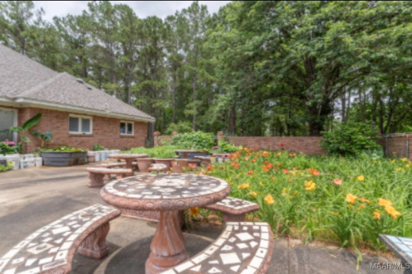 409 FOXHALL Road