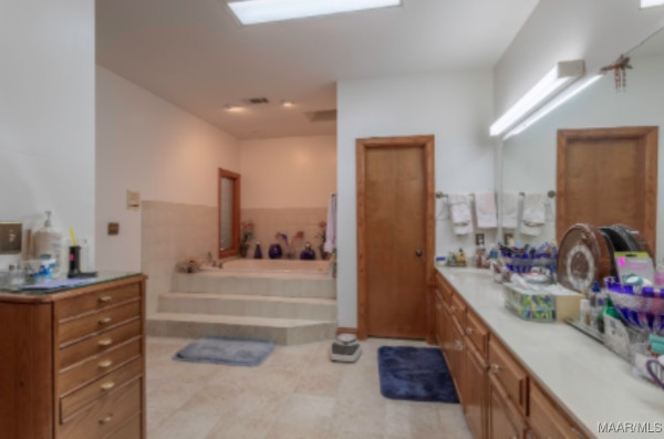 409 FOXHALL Road