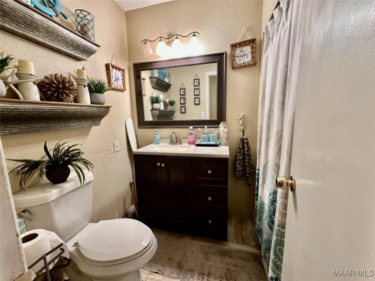 4525 LISA Court