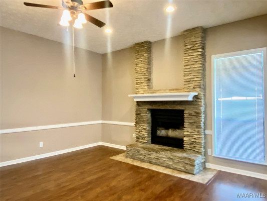 1176 Deatsville Highway