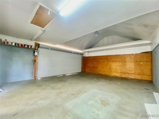 1176 Deatsville Highway