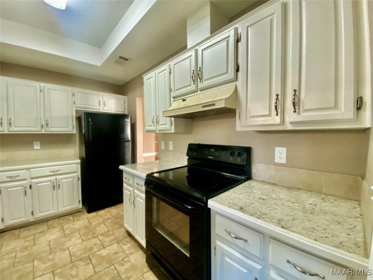 1176 Deatsville Highway