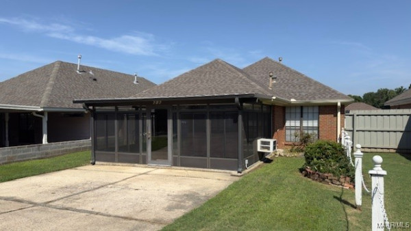 616 SHEILA Boulevard