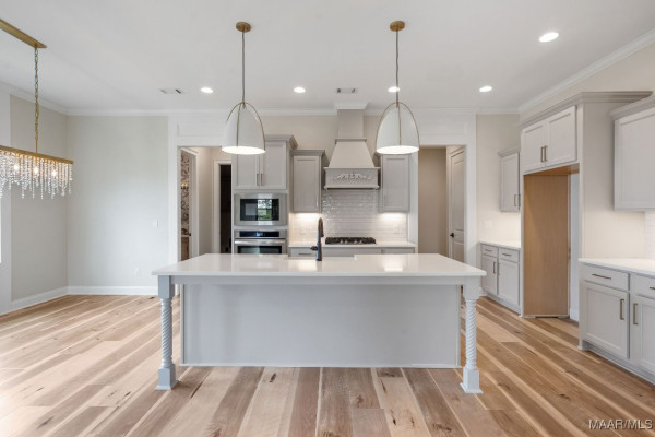 306 Heron Hill