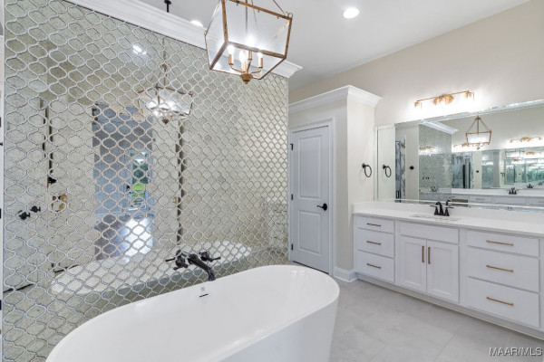 306 Heron Hill