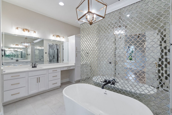 306 Heron Hill