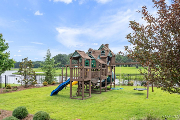 306 Heron Hill