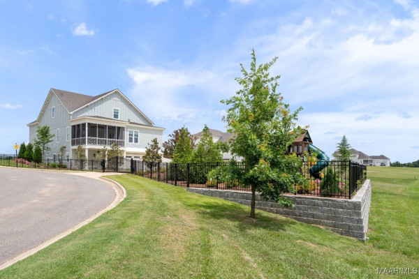 306 Heron Hill
