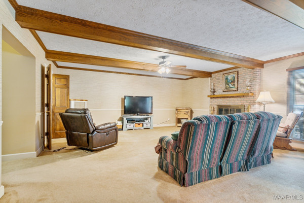 203 EVERGREEN Street