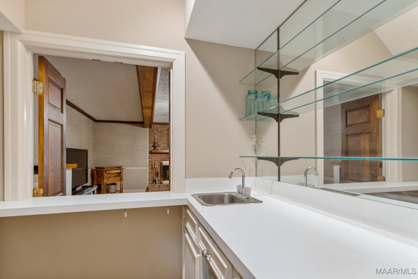 203 EVERGREEN Street