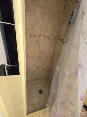 1829 Hill Hedge Drive