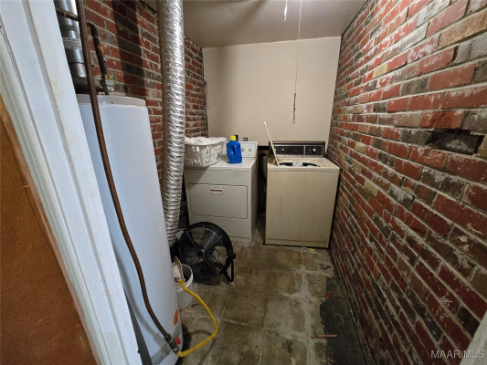 1829 Hill Hedge Drive