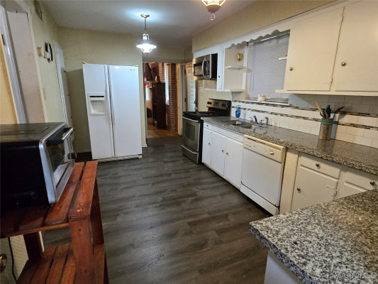 1829 Hill Hedge Drive