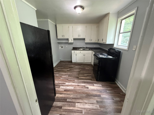 3555 BERKLEY Drive