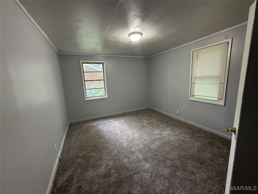 3555 BERKLEY Drive