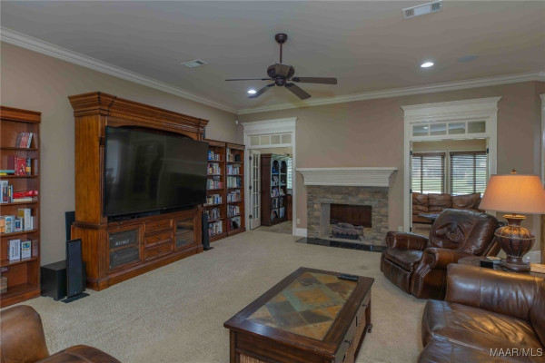 6224 HUNTERS Grove