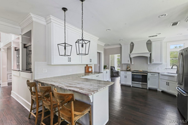 457 Hummingbird Lane