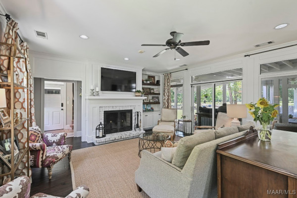 457 Hummingbird Lane