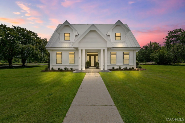 457 Hummingbird Lane