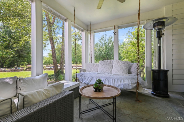 457 Hummingbird Lane