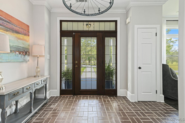 457 Hummingbird Lane