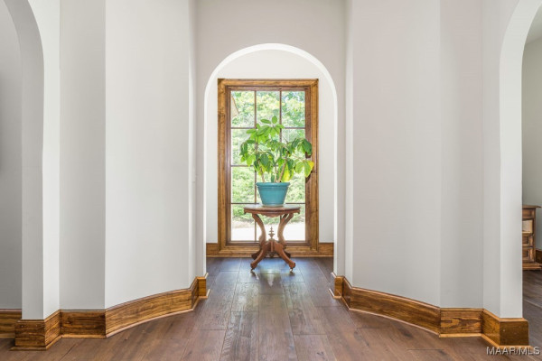 51 N Leahmon Lane