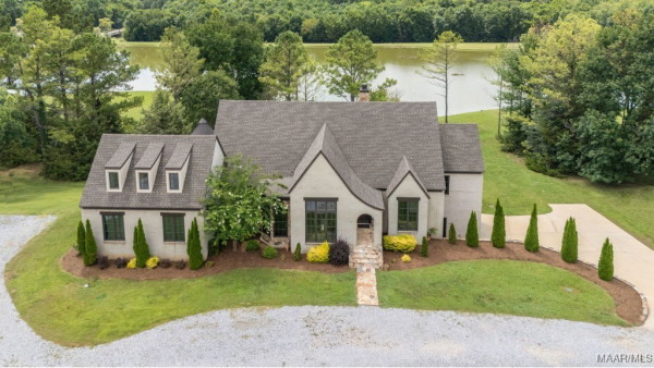 51 N Leahmon Lane