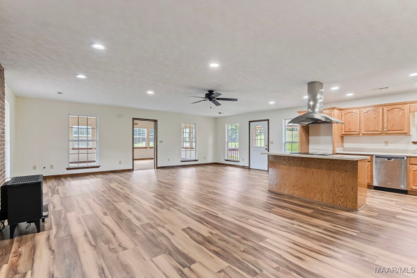 455 County Road 926 .