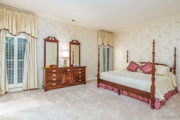 2722 Lansdowne Drive